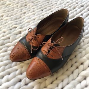 Vintage black tan cap toe brogue spectator 7.5